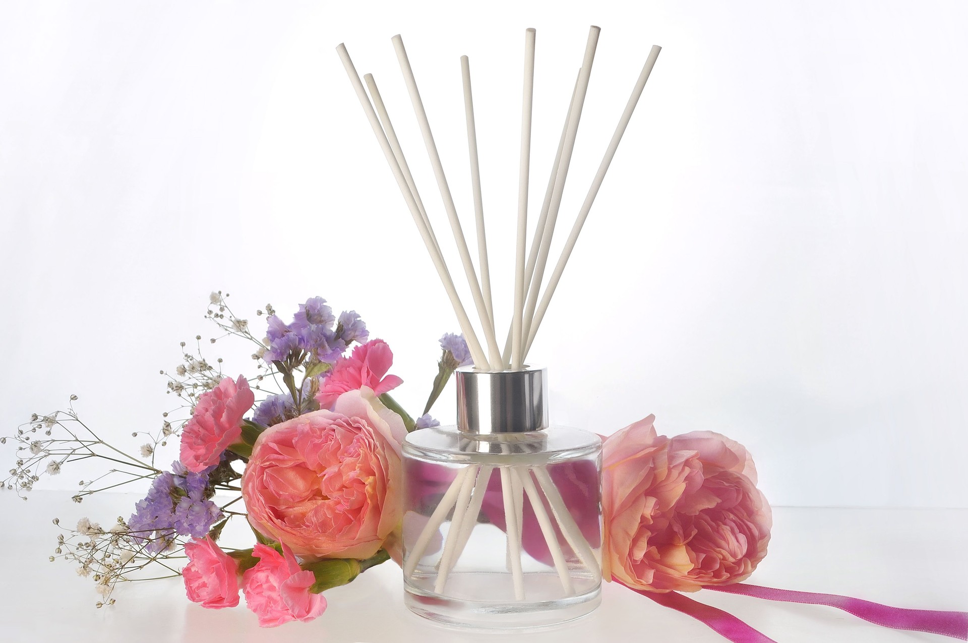 Aroma Diffuser & Flowers